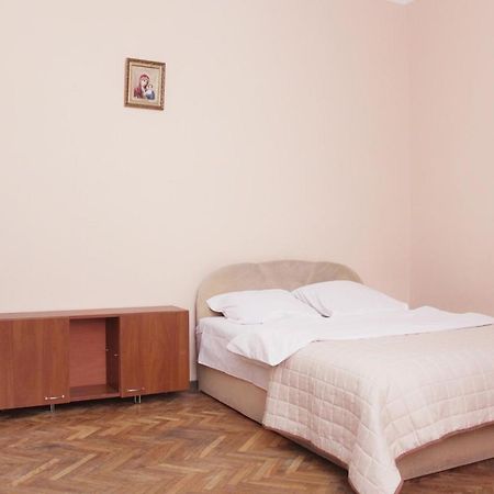 Квартира Подобово Біля Форуму Високий Замок Вулиця Хмельницького 61 Lviv Kültér fotó